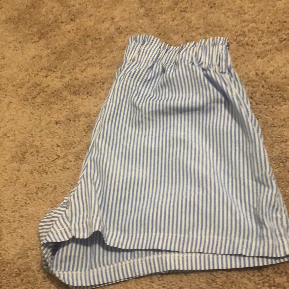 These are white and blue striped shorts from SHEIN in a size XL in women’s